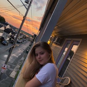Meet your Posher, Karlie